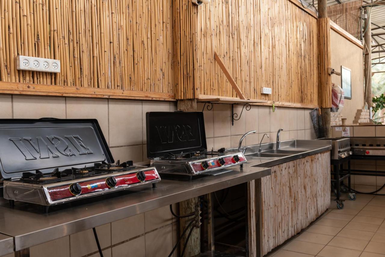 Desert Routes Inn Shvilim ba Midbar Hazeva Bagian luar foto