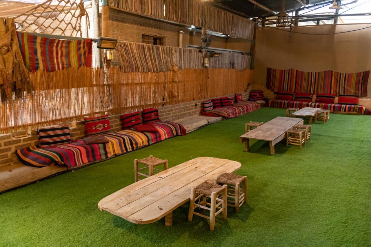 Desert Routes Inn Shvilim ba Midbar Hazeva Bagian luar foto
