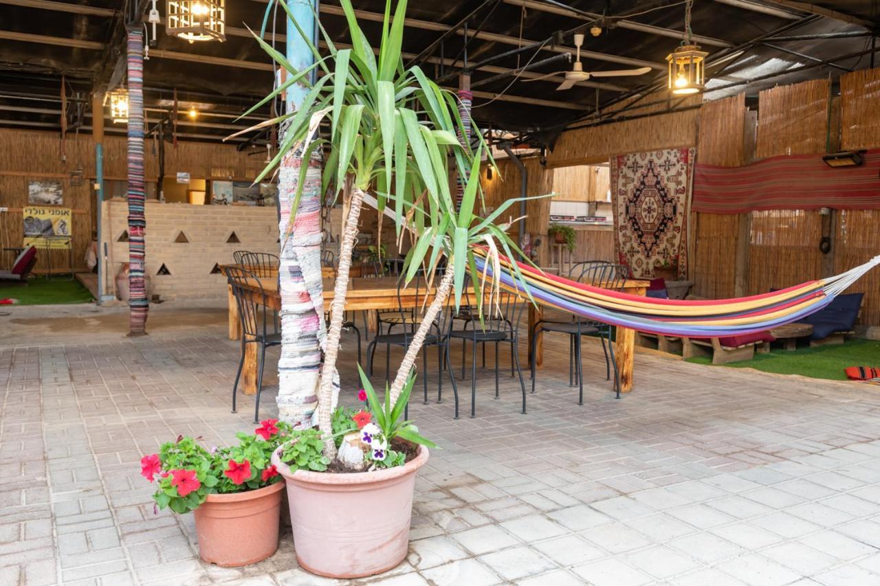Desert Routes Inn Shvilim ba Midbar Hazeva Bagian luar foto