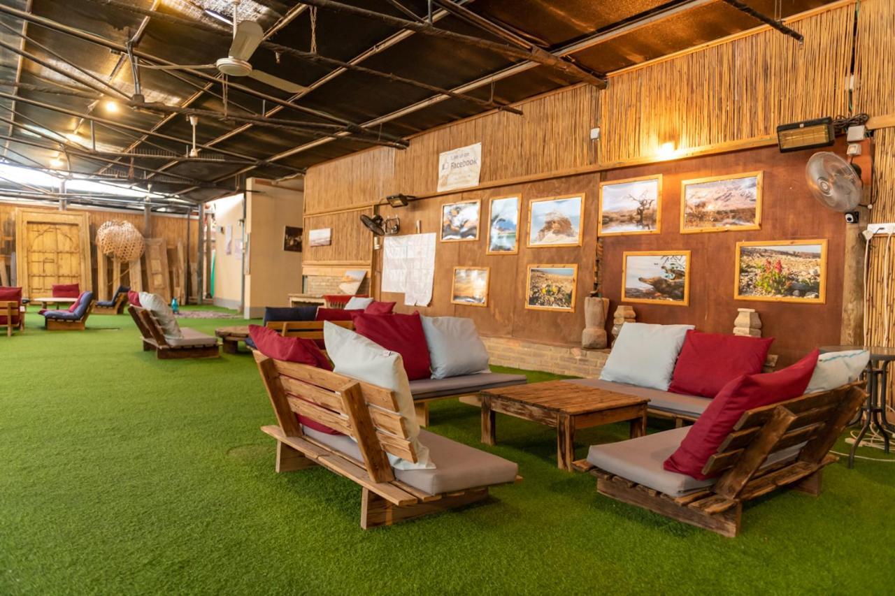 Desert Routes Inn Shvilim ba Midbar Hazeva Bagian luar foto