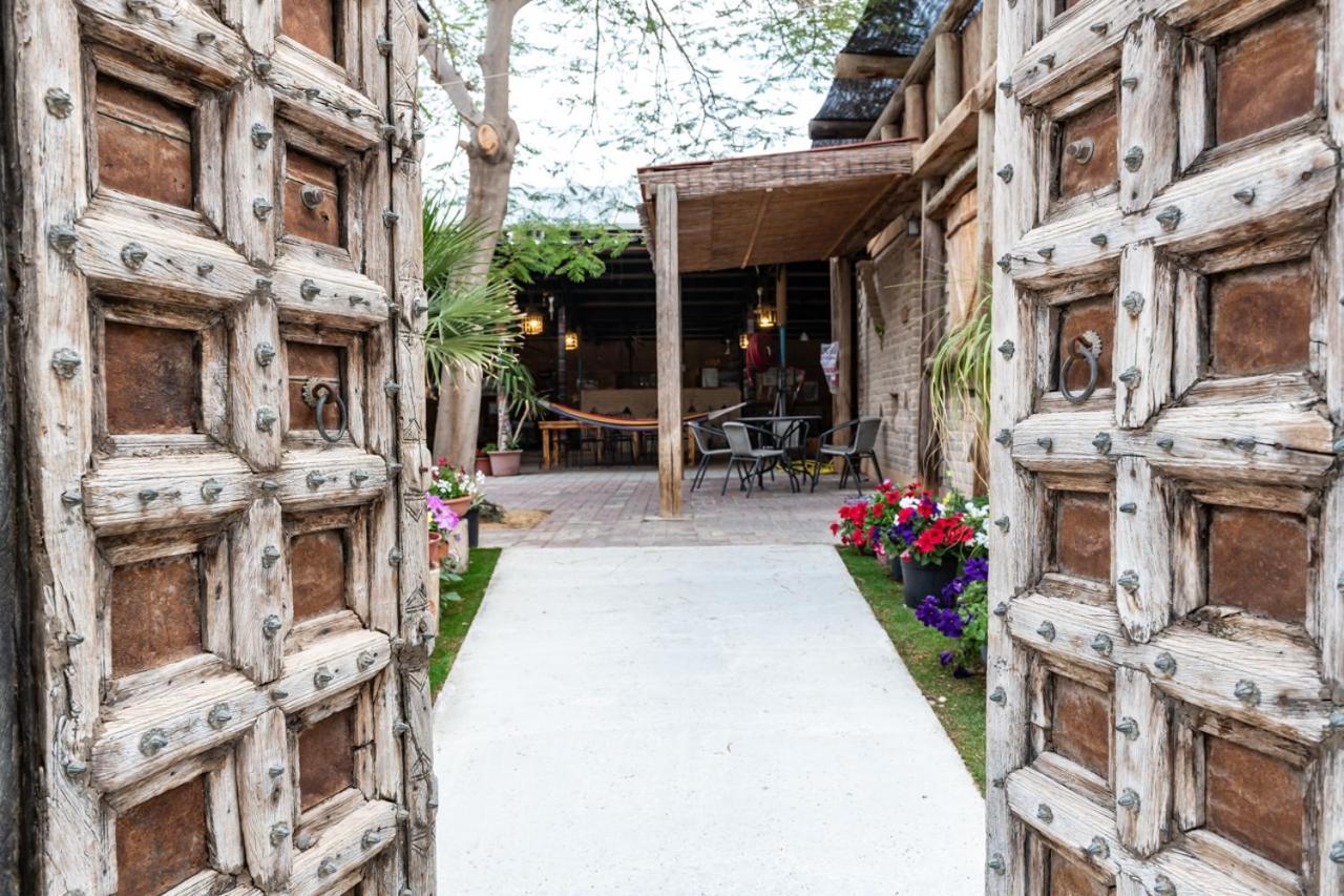 Desert Routes Inn Shvilim ba Midbar Hazeva Bagian luar foto