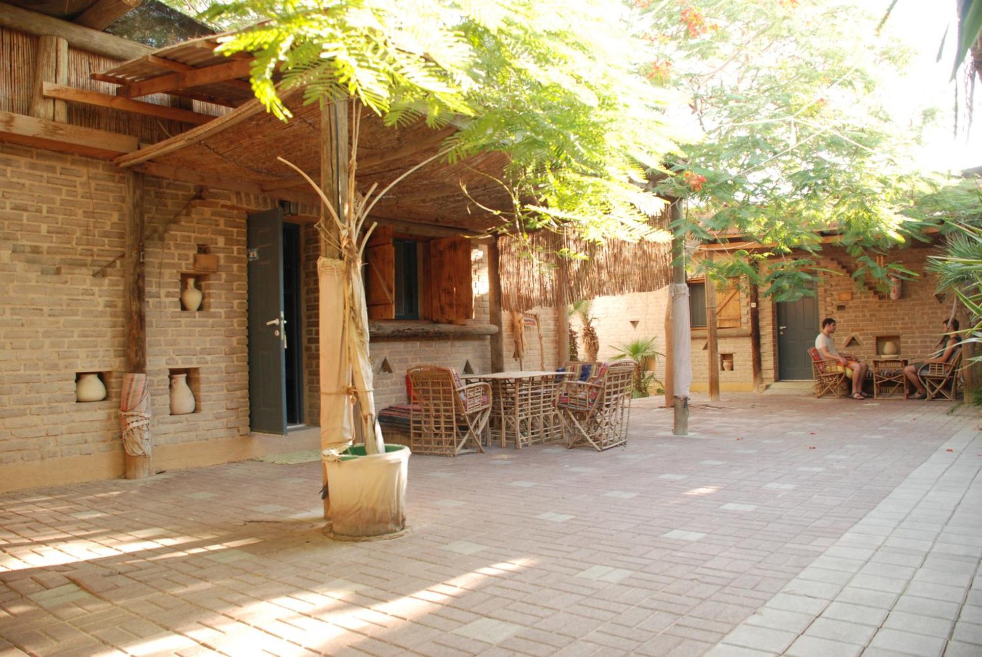 Desert Routes Inn Shvilim ba Midbar Hazeva Bagian luar foto