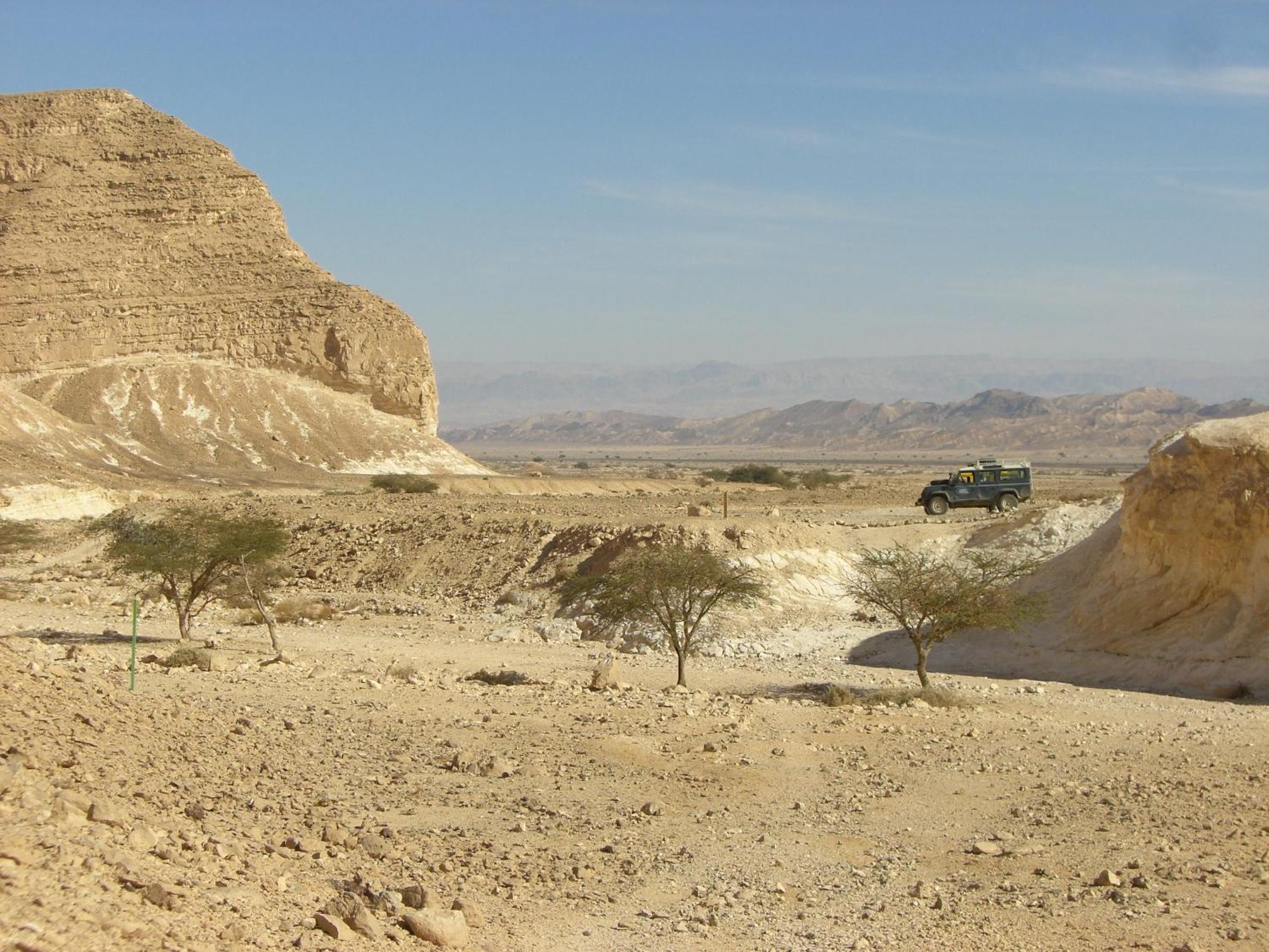 Desert Routes Inn Shvilim ba Midbar Hazeva Bagian luar foto